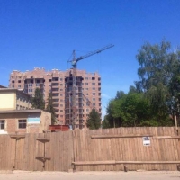 Скандальна забудова на Мазепи, 144: як сьогодні  виглядає незаконне будівництво комплексу апартаментів "На озері". ВІДЕО